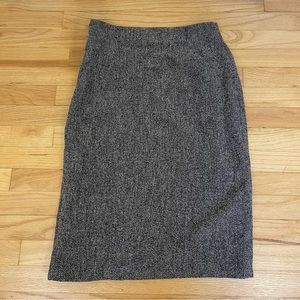 MaxMara Wool Blend Pencil Gray Skirt Size 10 Back Split Knee length